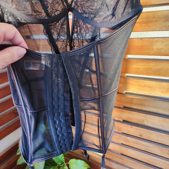 BRAS N THINGS corset bustier garter belt black mesh purple lace size 10 - Picture 13 of 14